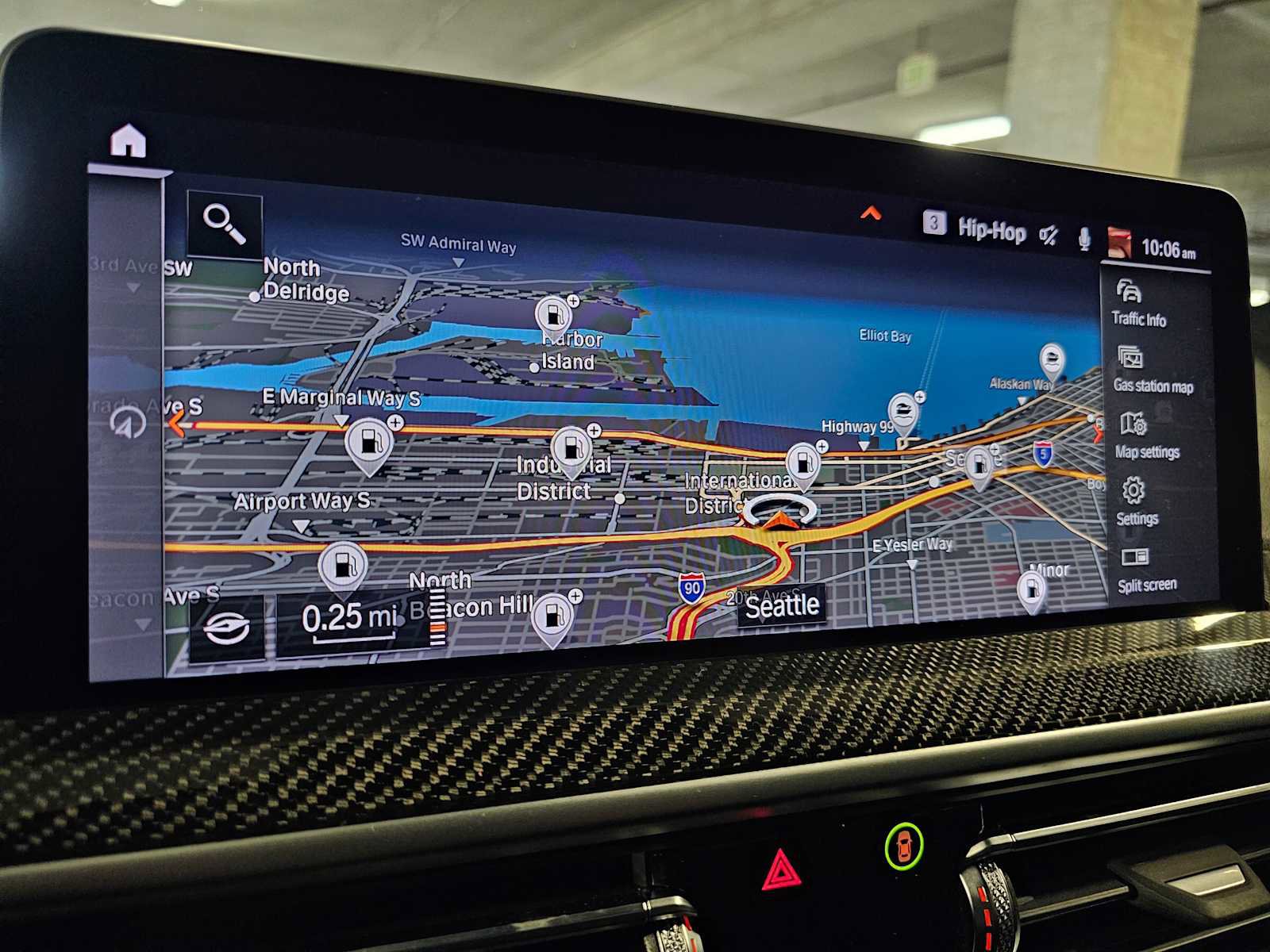 Used 2023 BMW X4 M40i w/ Premium Package image 16