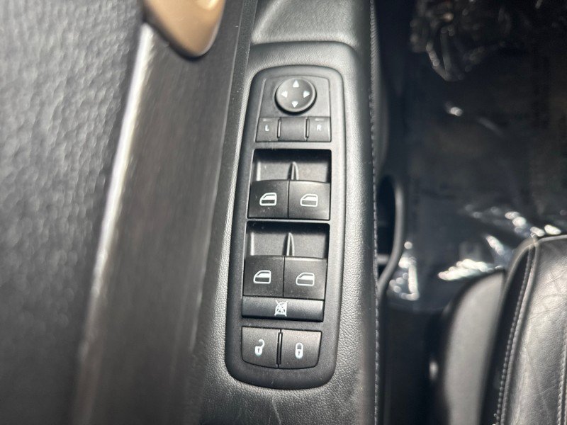 Used 2015 Jeep Grand Cherokee Altitude AWD/4WD image 11