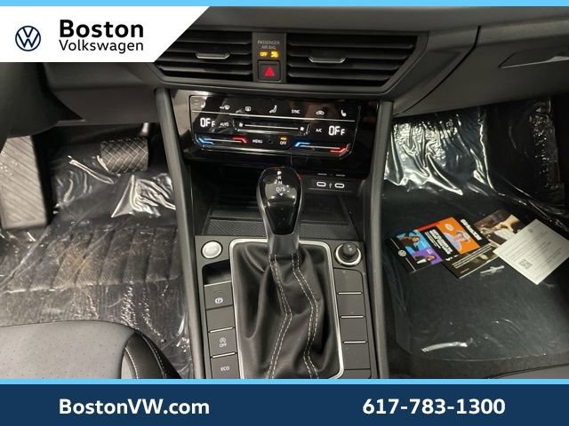 New 2026 Volkswagen Jetta SE FWD image 22
