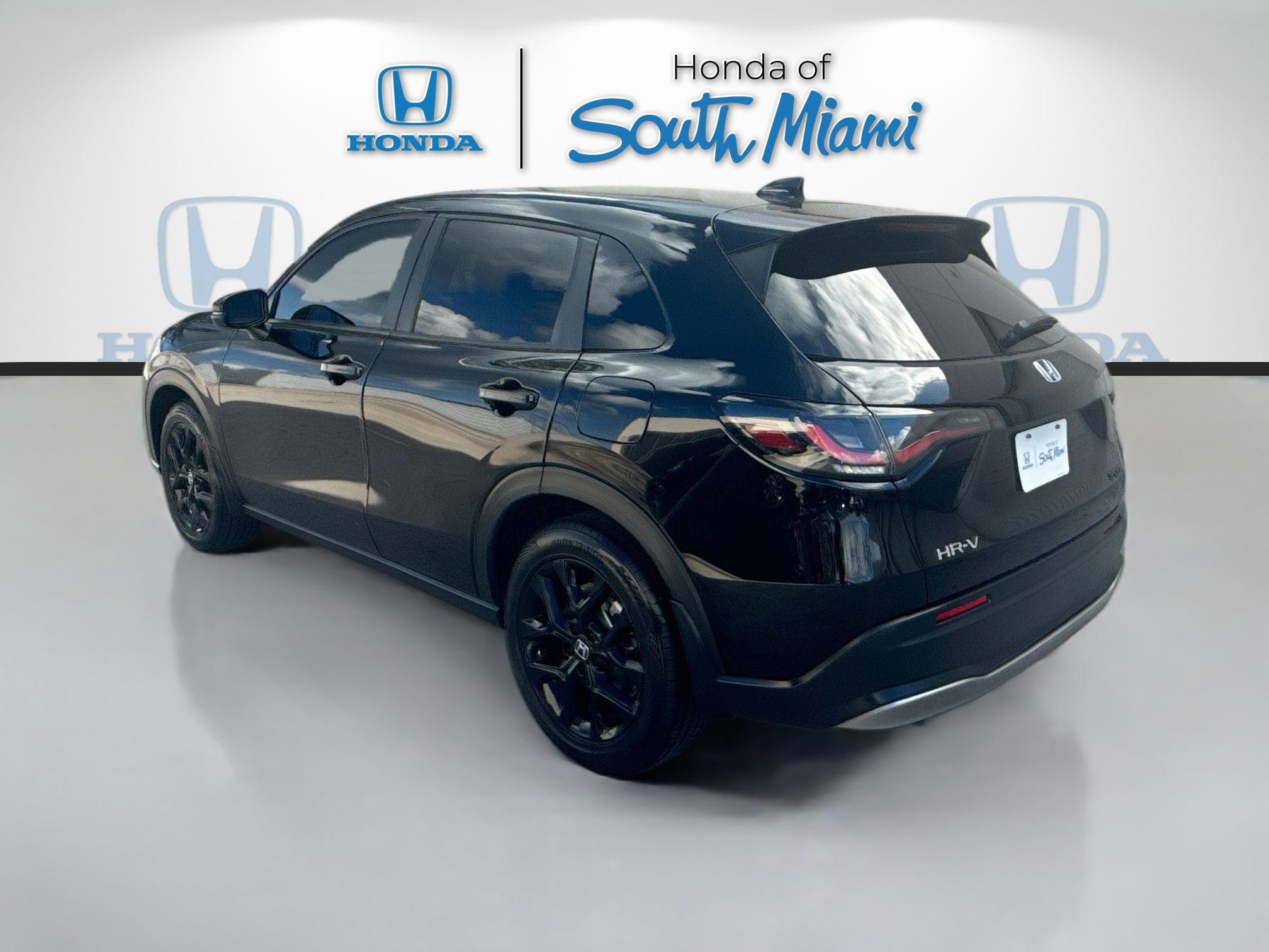 Used 2024 Honda HR-V Sport image 5