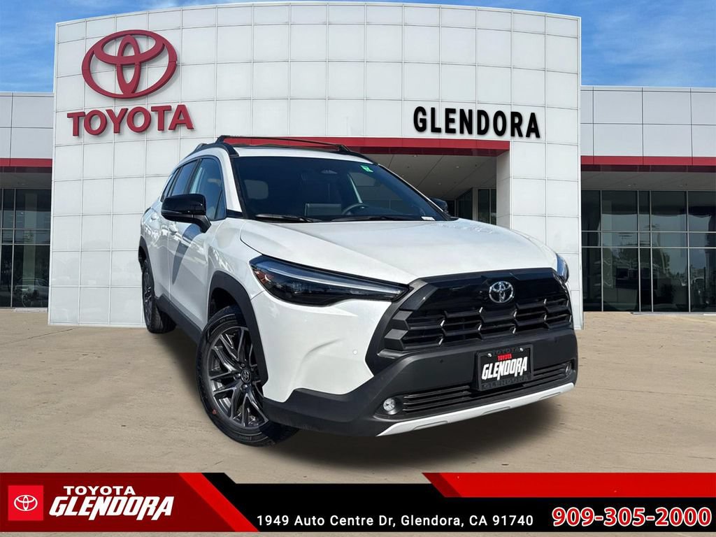 Used 2026 Toyota Corolla Cross XLE w/ Convenience Package FWD image 2
