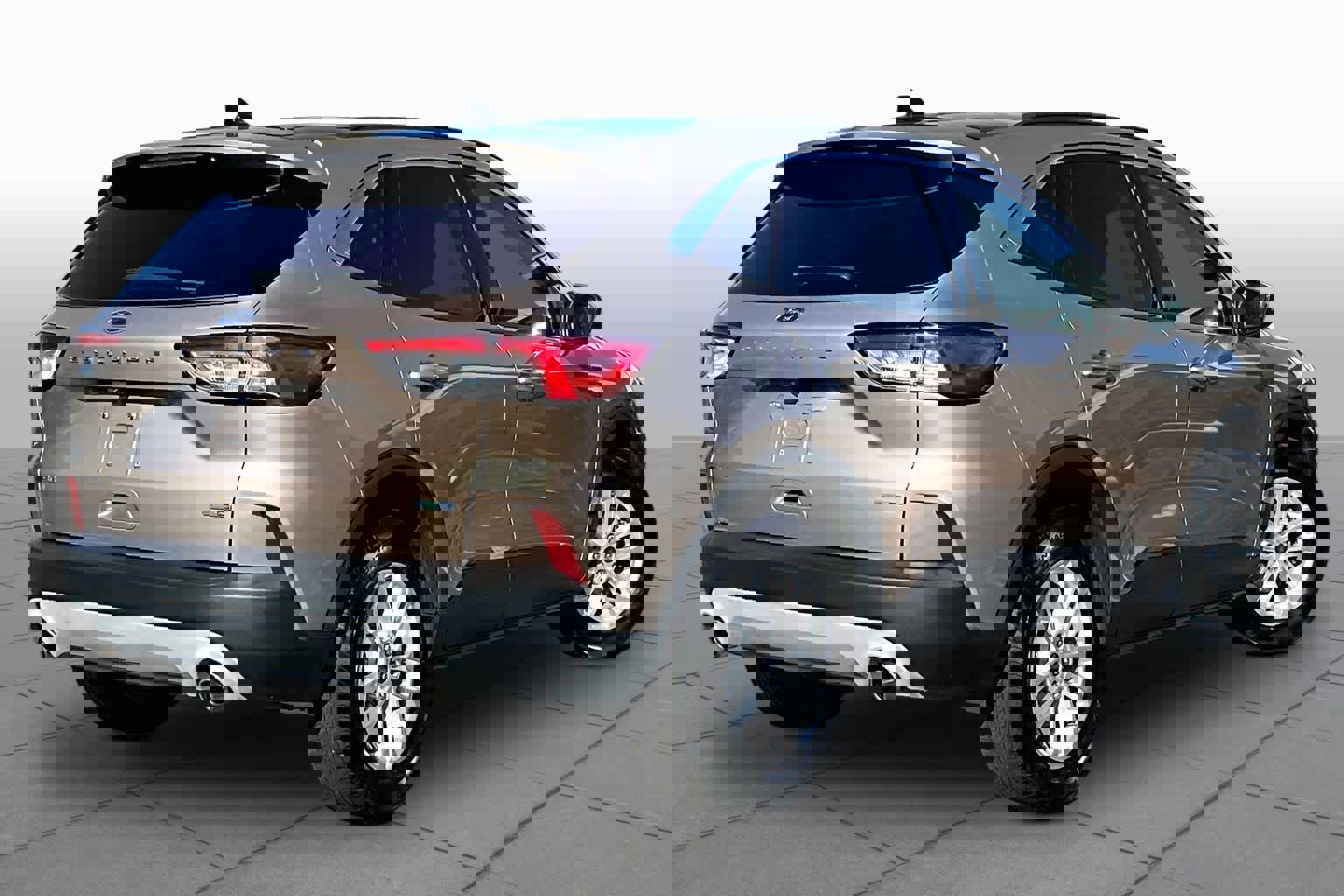 Used 2020 Ford Escape SE image 13