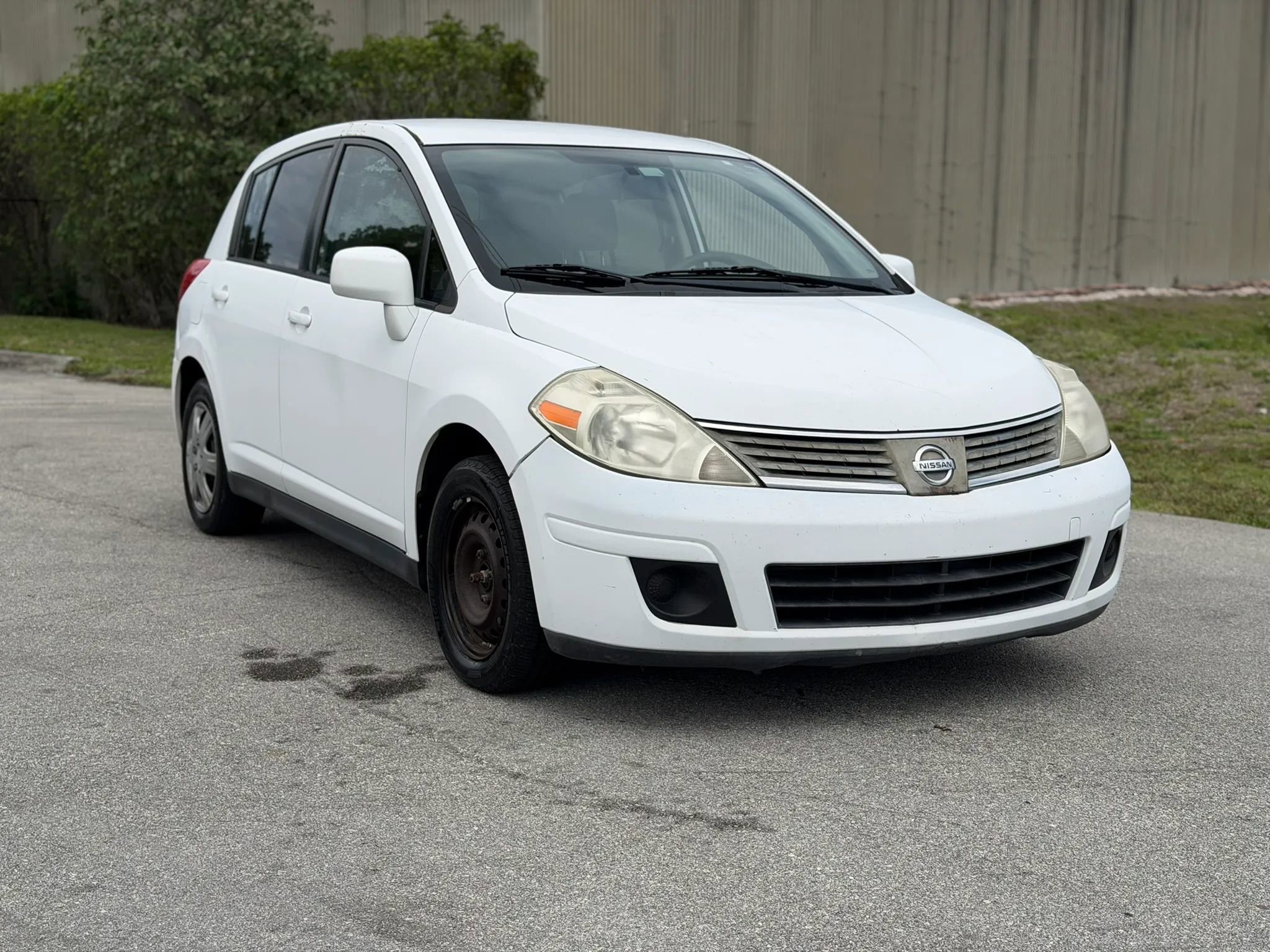 Used 2009 Nissan Versa 1.8 S image 4