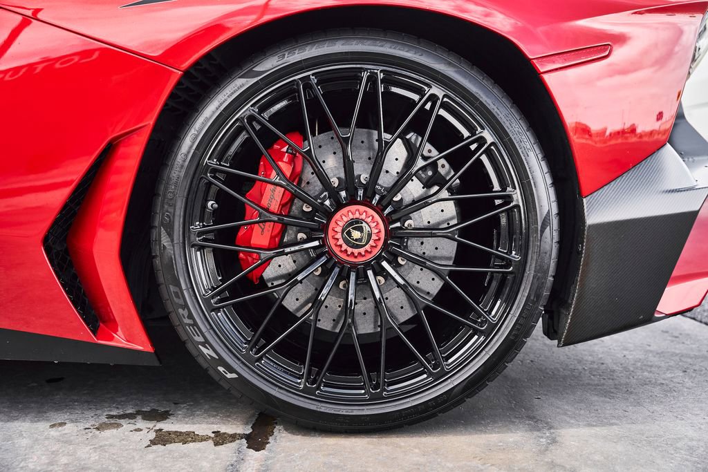 Used 2016 Lamborghini Aventador LP 750-4 Superveloce AWD/4WD image 28
