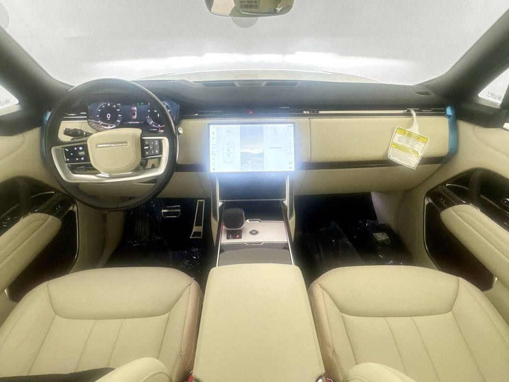 New 2026 Land Rover Range Rover Long Wheelbase SE image 21