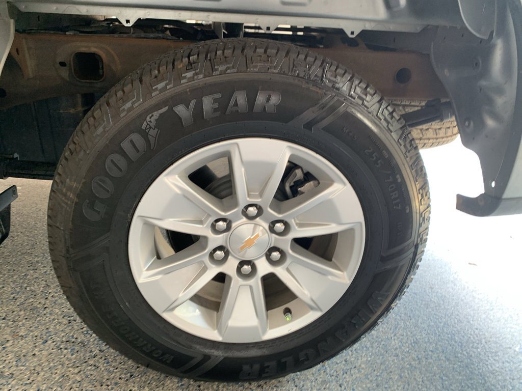 Used 2025 Chevrolet Silverado 1500 LT RWD image 31