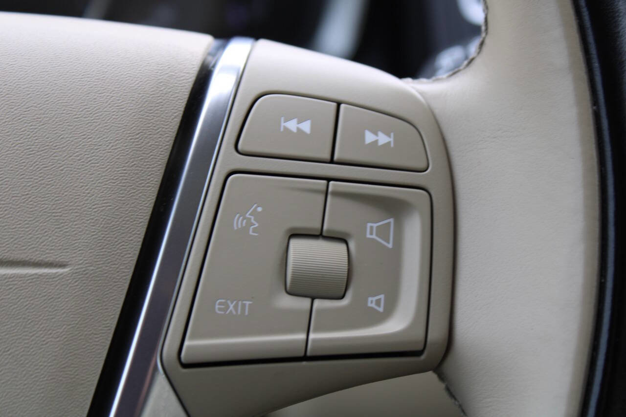 Used 2015 Volvo XC60 T5 Premier image 29