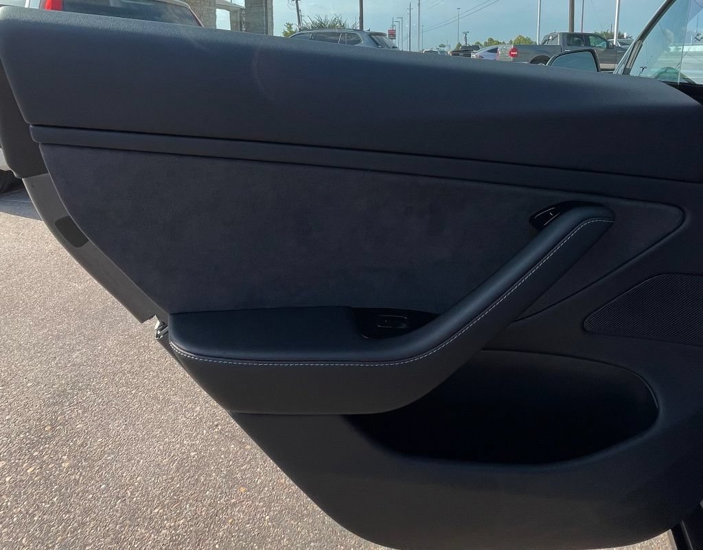 Used 2018 Tesla Model 3 Long Range RWD image 30