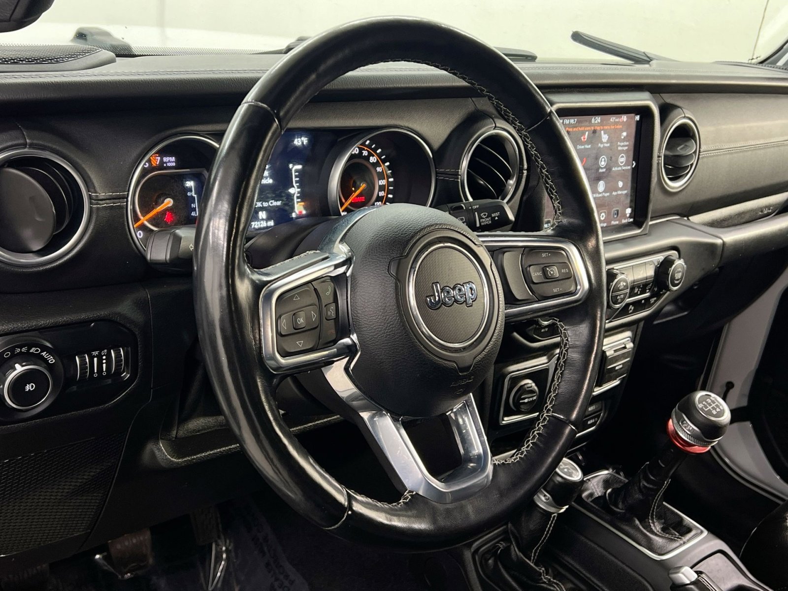 Used 2020 Jeep Wrangler Unlimited Sahara image 19