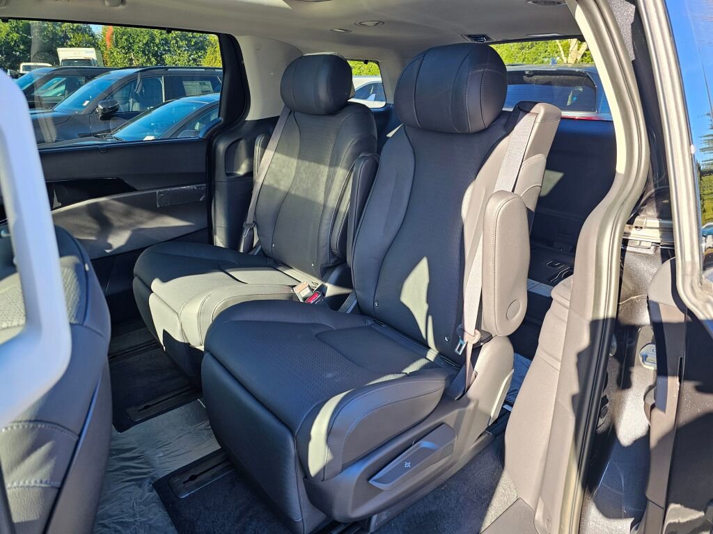 New 2026 Kia Carnival SX Prestige image 24