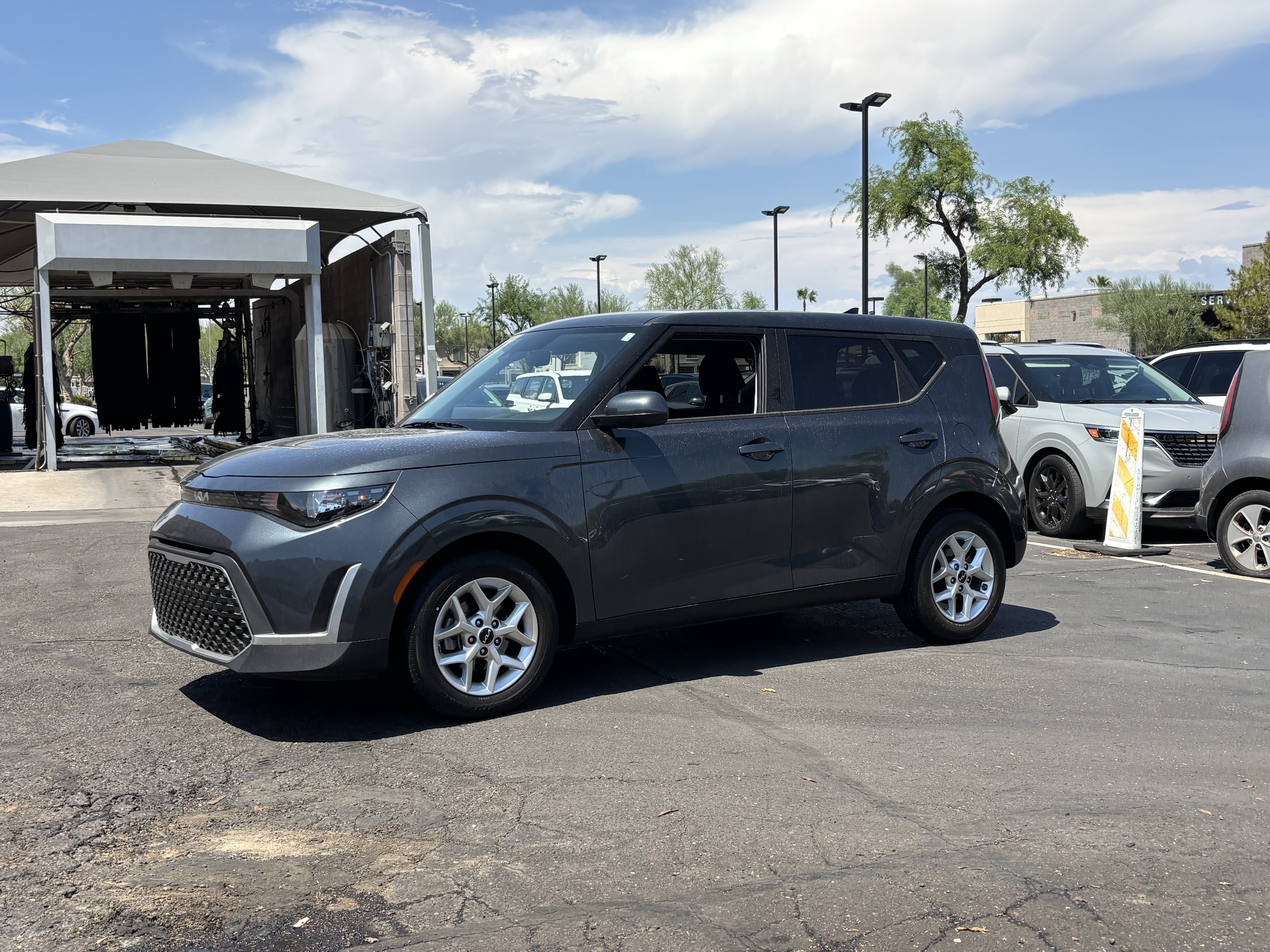 Certified 2025 Kia Soul LX w/ LX Technology Package FWD image 6