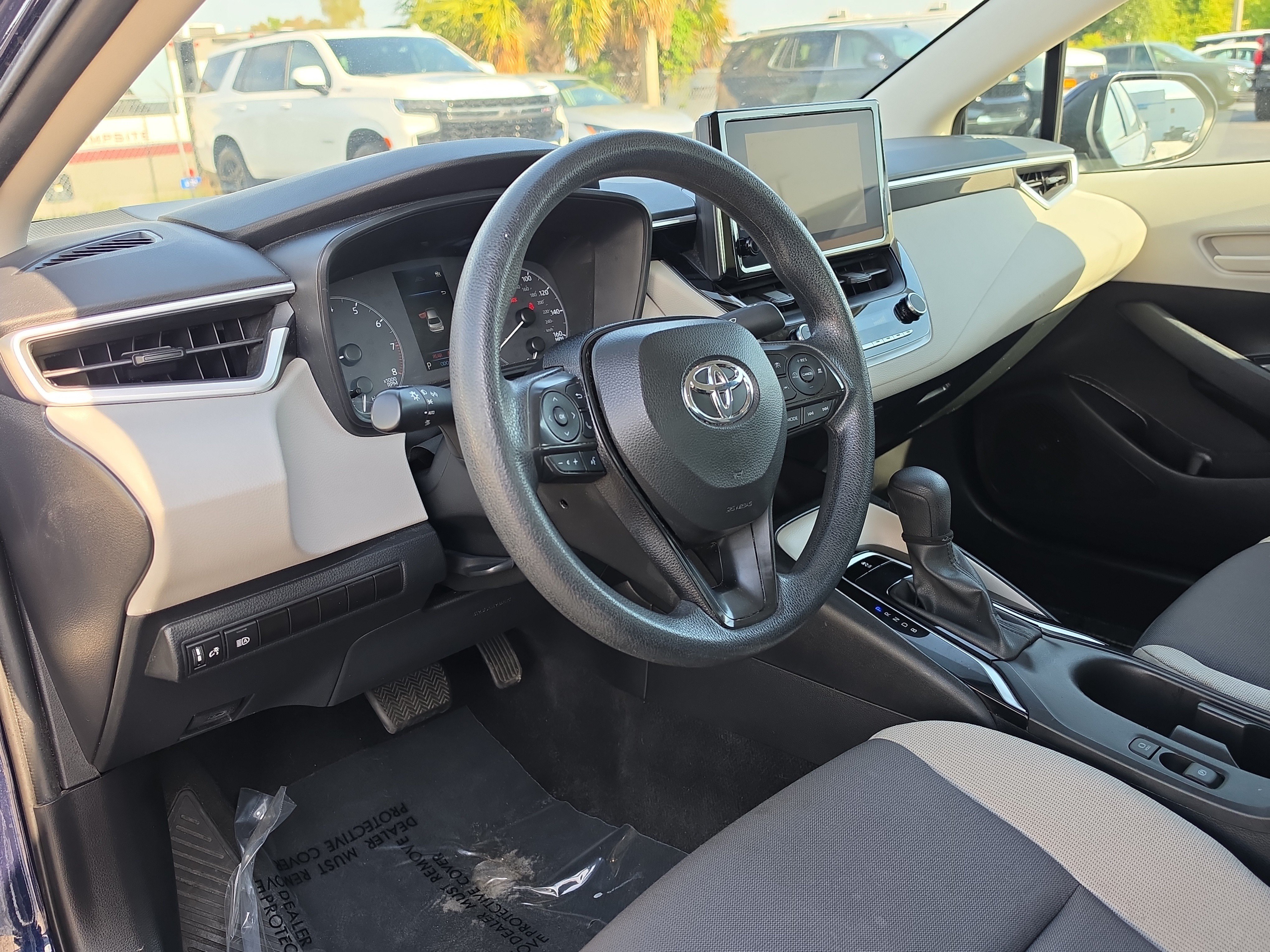 Used 2024 Toyota Corolla LE FWD image 15