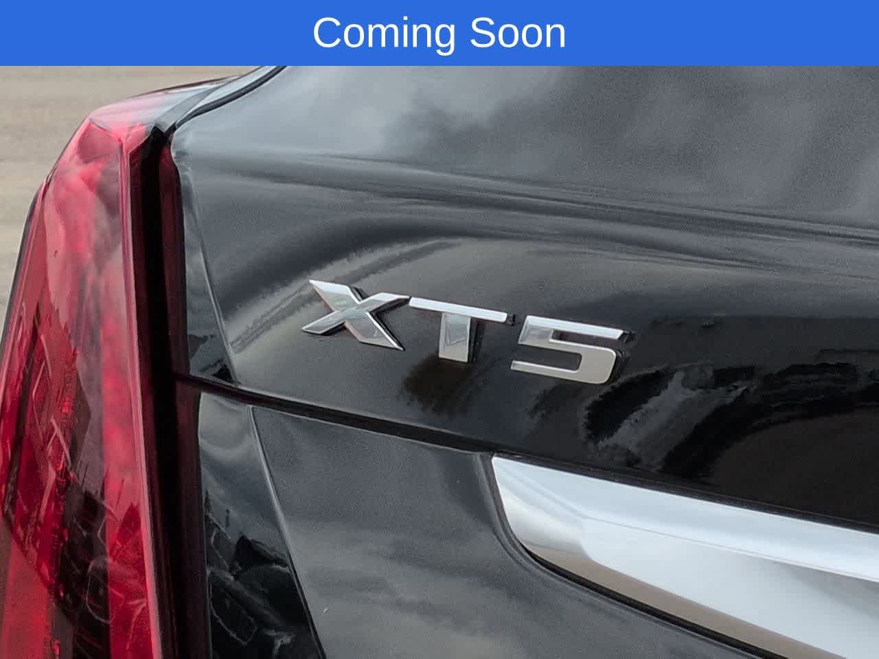 Used 2023 Cadillac XT5 Premium Luxury w/ Technology Package AWD/4WD image 12