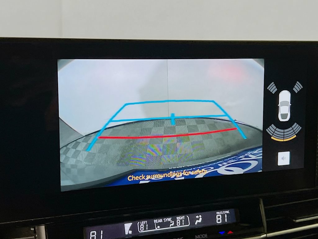 Certified 2025 Toyota Sienna XLE FWD image 12