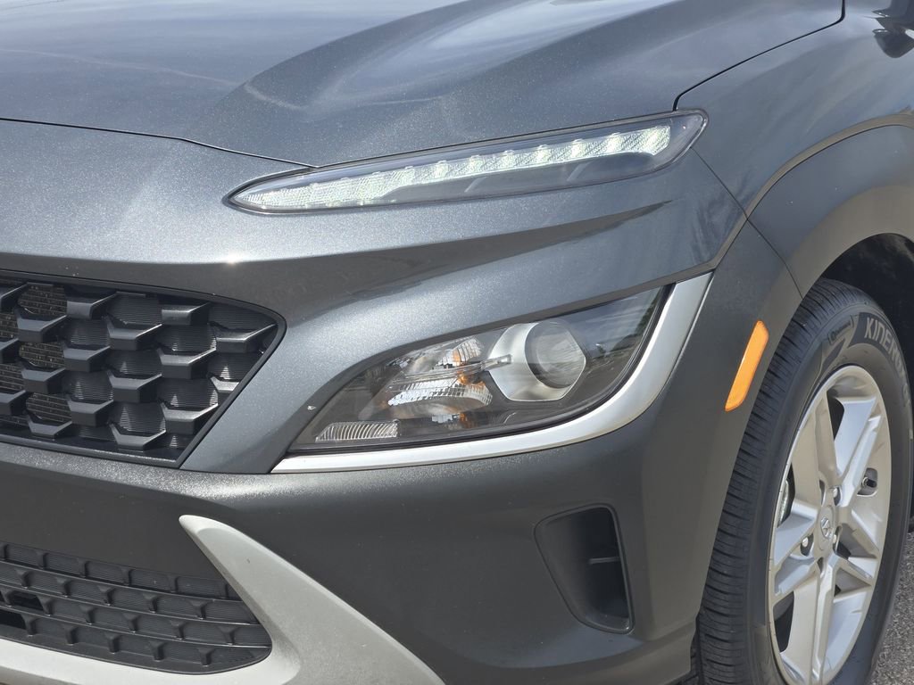 Used 2022 Hyundai Kona SE FWD image 10
