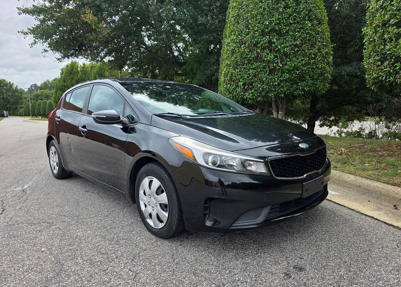 Used 2017 Kia Forte LX FWD image 7
