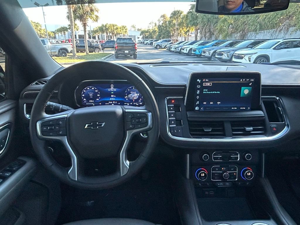 Used 2024 Chevrolet Tahoe Z71 w/ Luxury Package image 16