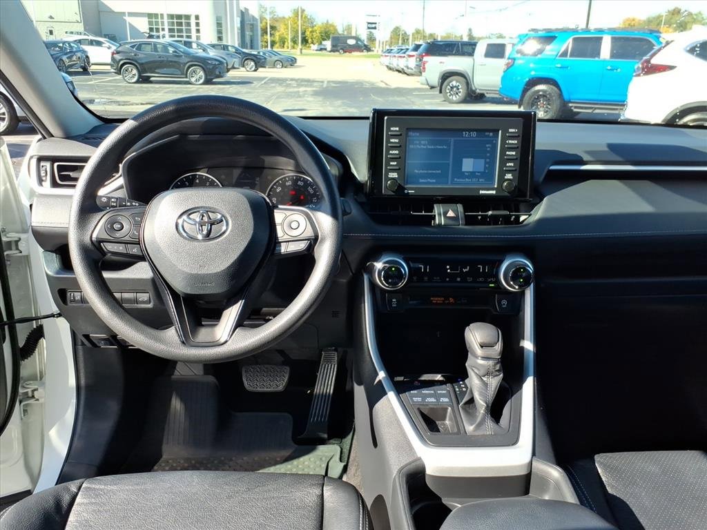 Used 2021 Toyota RAV4 XLE w/ Convenience Package image 6