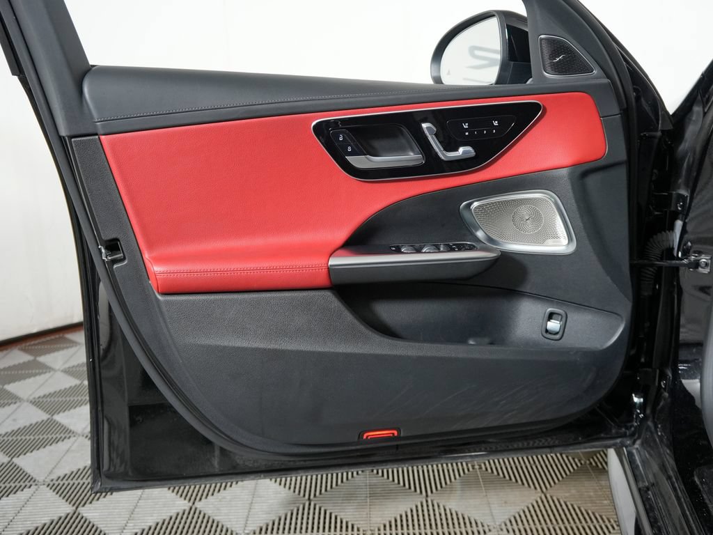 Used 2023 Mercedes-Benz C 300 4MATIC Sedan image 28