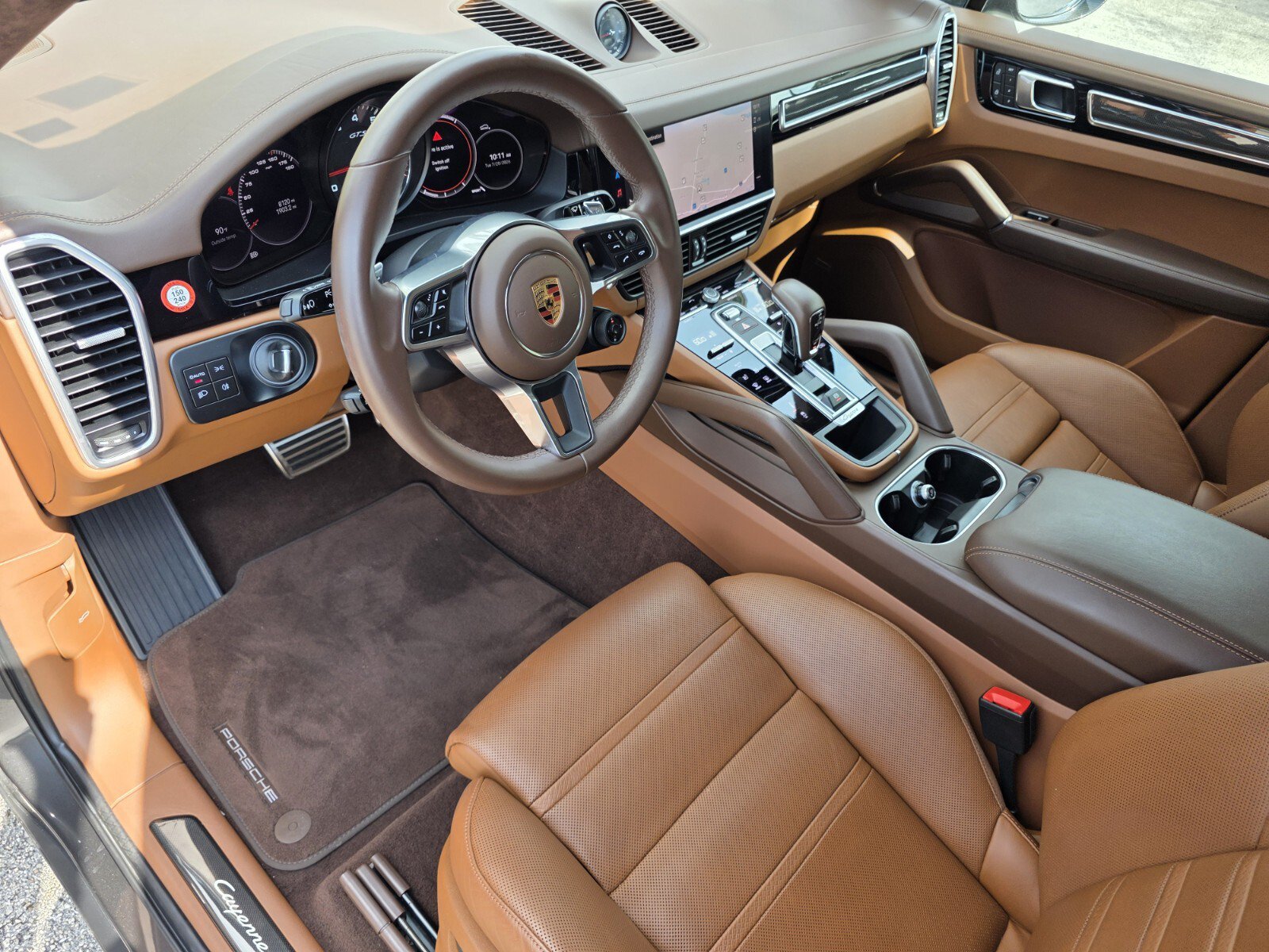 Used 2023 Porsche Cayenne GTS AWD/4WD image 11