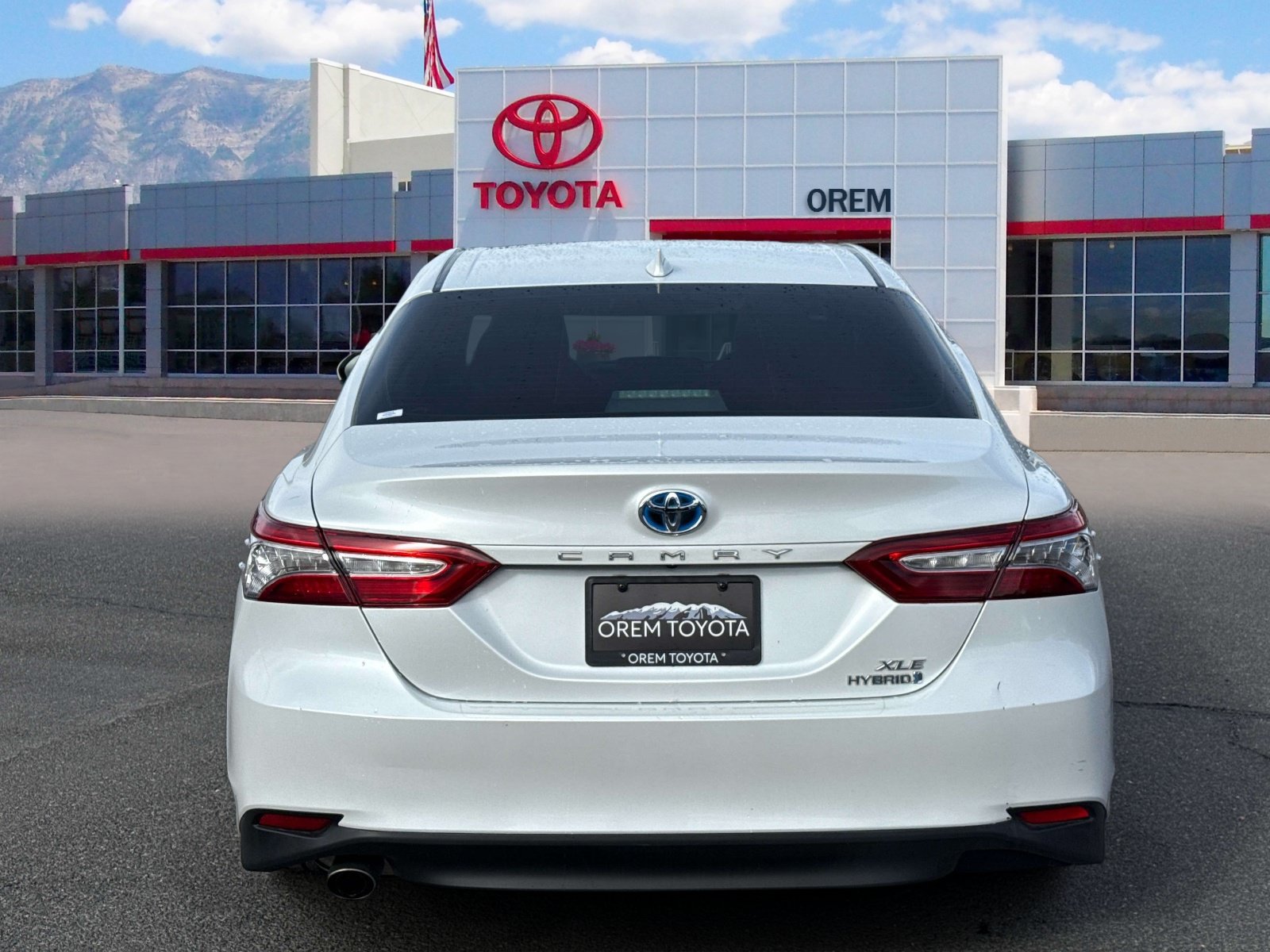 Used 2020 Toyota Camry XLE w/ Carpet Mat Package FWD image 4