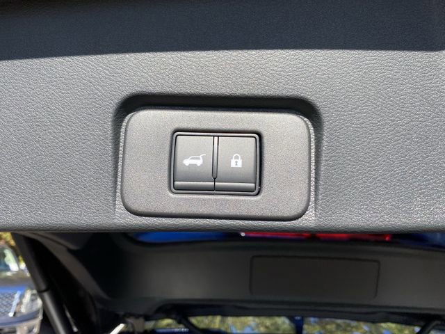 New 2026 Nissan Rogue Platinum image 17