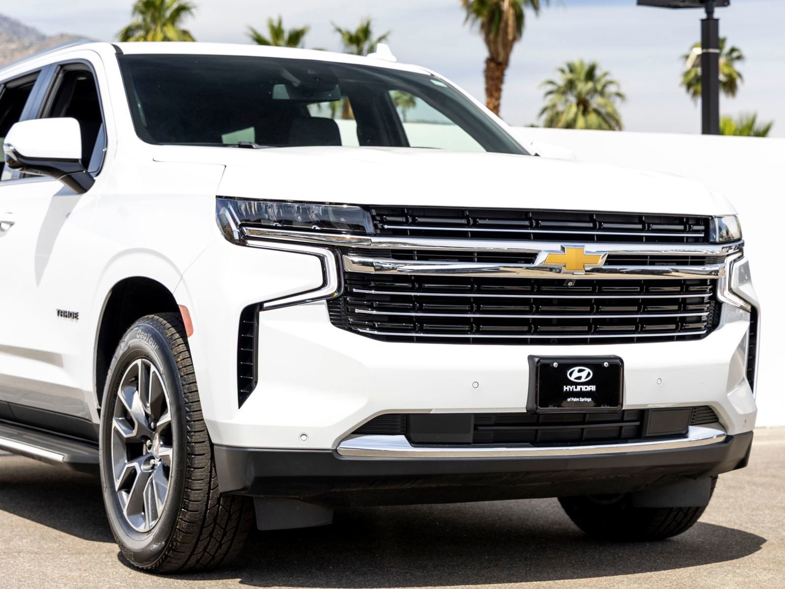 Used 2023 Chevrolet Tahoe LT w/ LT Signature Plus Package image 3