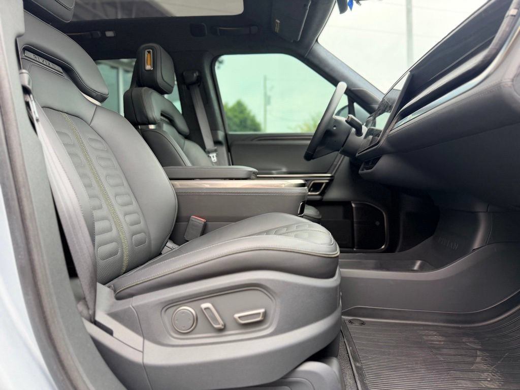Used 2023 Rivian R1T Launch Edition AWD/4WD image 21