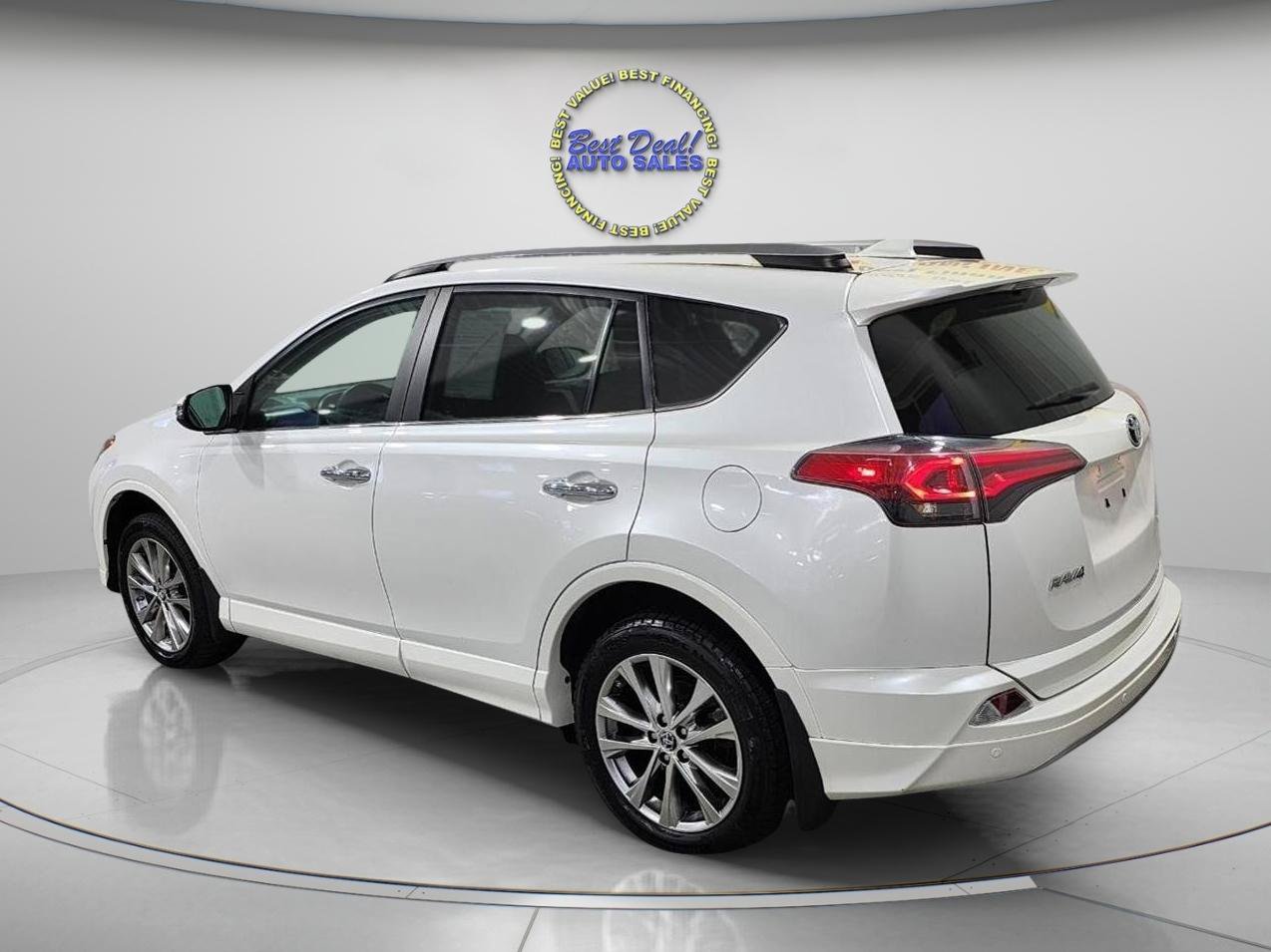 Used 2017 Toyota RAV4 Platinum w/ All Weather Liner Package AWD/4WD image 4