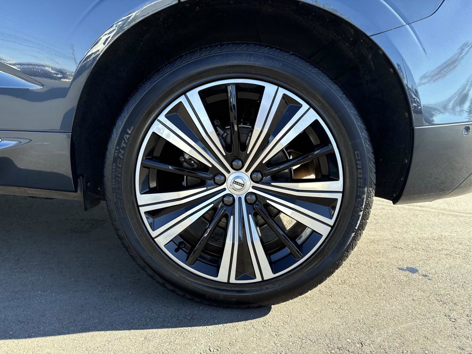 Used 2022 Volvo XC60 B5 Inscription w/ Advanced Package image 12