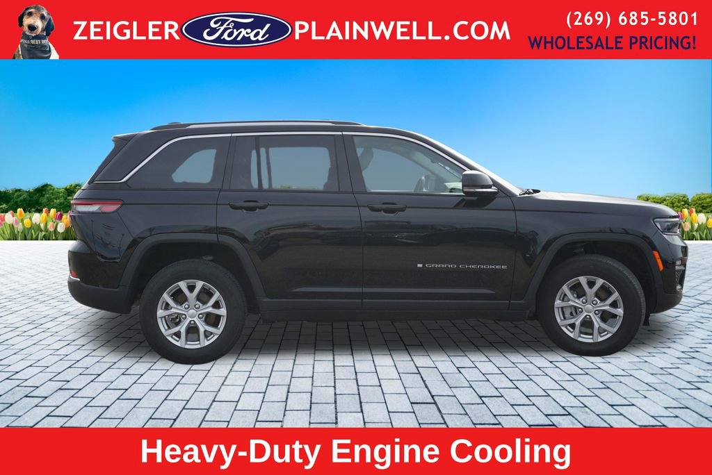 Used 2023 Jeep Grand Cherokee Limited w/ Trailer Tow Prep Group (B) image 6