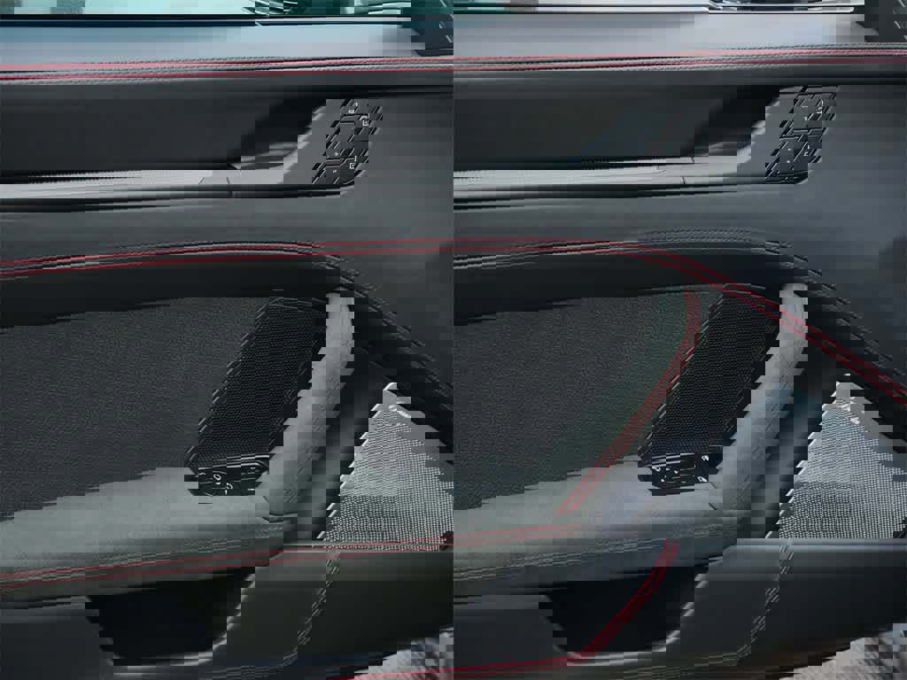 Used 2025 Porsche 911 Targa 4 GTS image 11