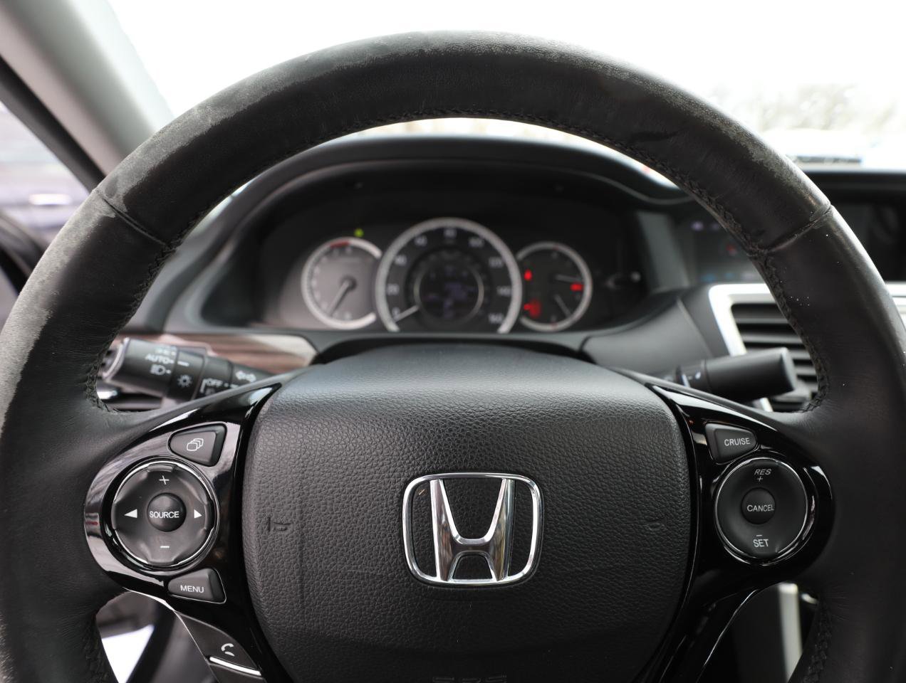 Used 2016 Honda Accord EX-L image 23