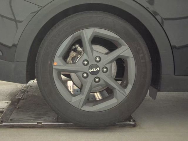 Used 2025 Kia K4 LXS FWD image 21