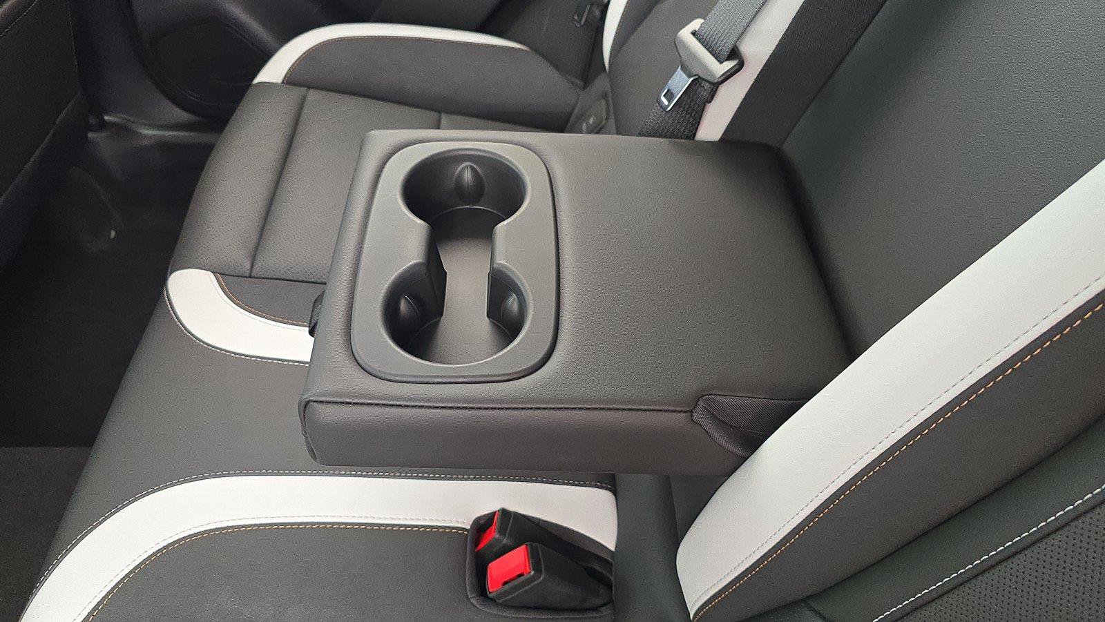 Used 2024 Buick Envision Sport Touring AWD/4WD image 19