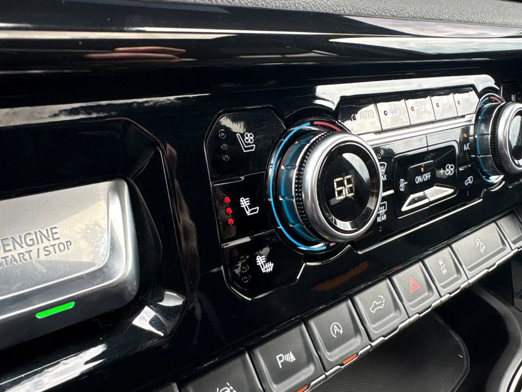 Certified 2024 GMC Sierra 1500 AT4 w/ Technology Package AWD/4WD image 23