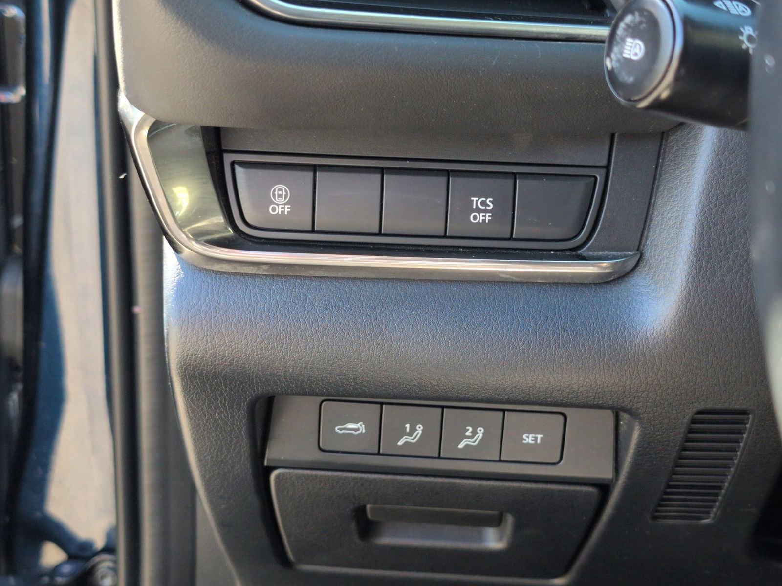 Used 2021 MAZDA CX-30 FWD 2.5 S w/ Premium Package image 17