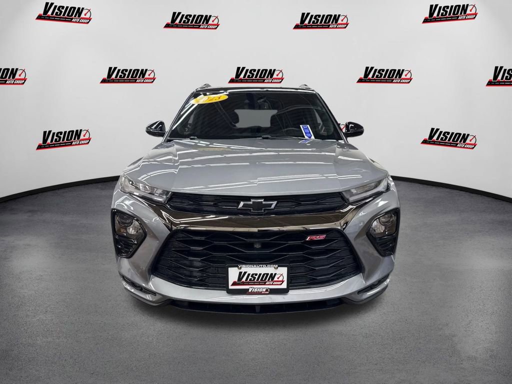 Used 2023 Chevrolet TrailBlazer RS w/ Sun and Liftgate Package video 2