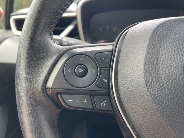 Used 2025 Toyota Corolla SE FWD image 26