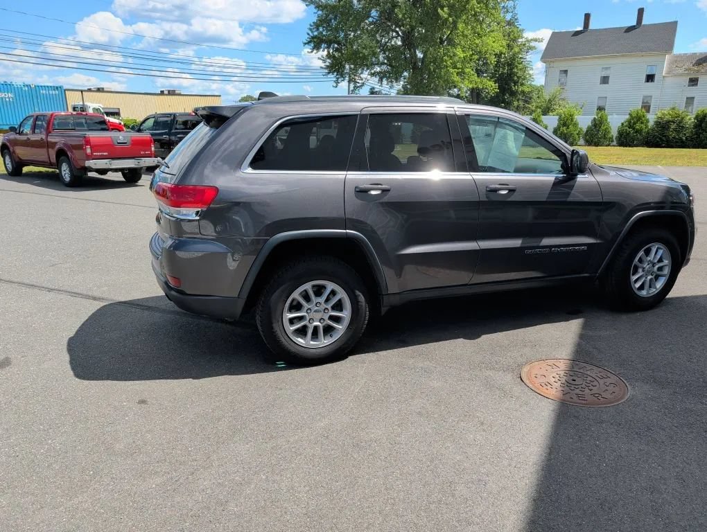 Used 2018 Jeep Grand Cherokee Laredo AWD/4WD image 7