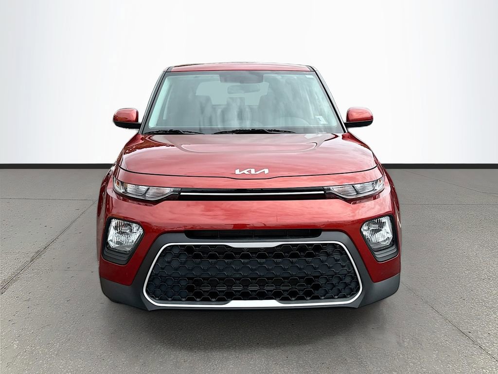 Certified 2022 Kia Soul LX image 2