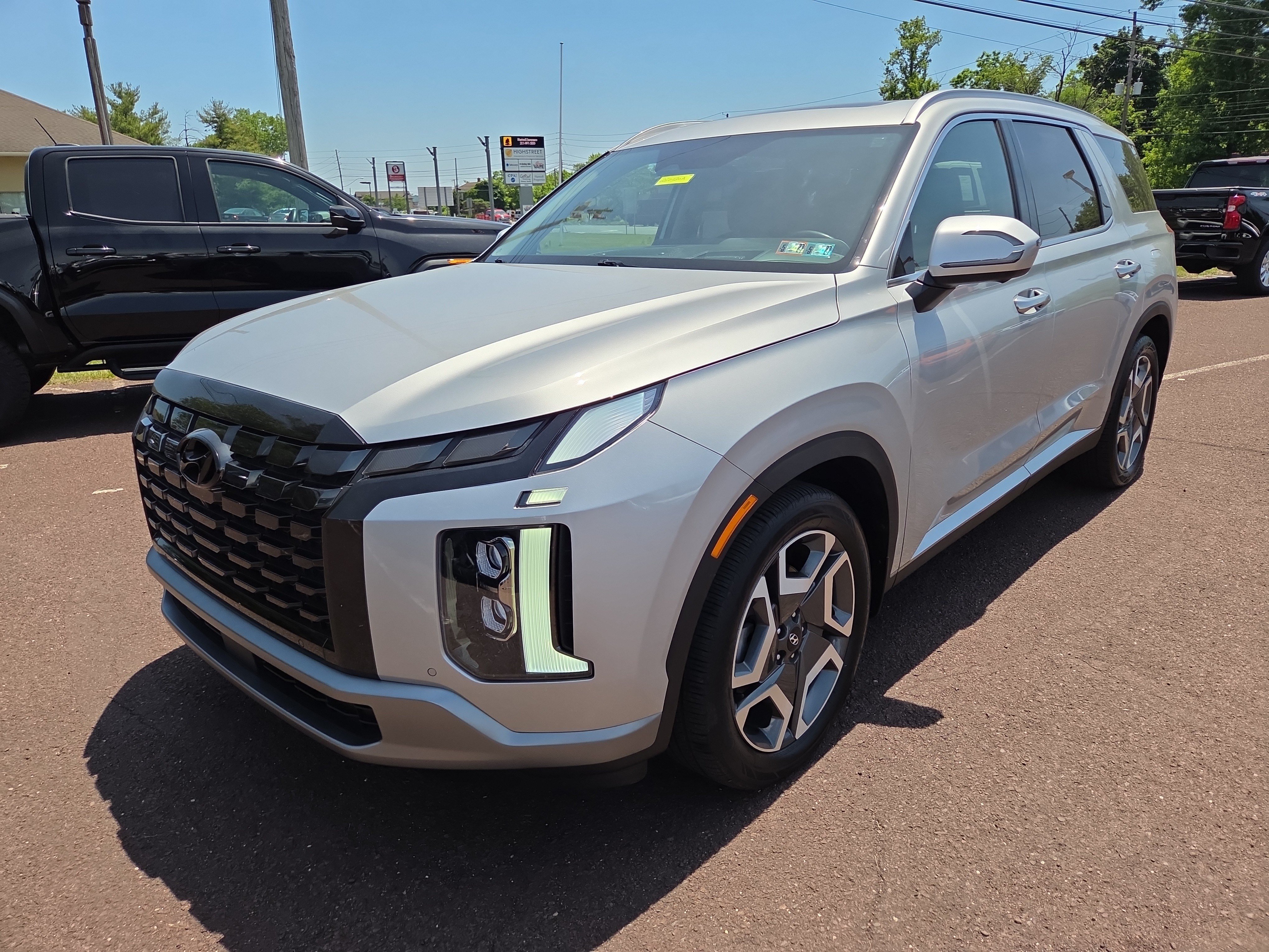 Used 2023 Hyundai Palisade Limited AWD/4WD image 7