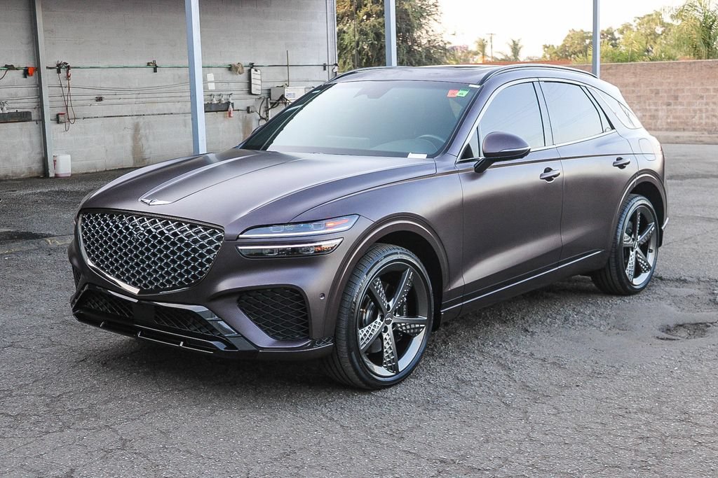 Used 2023 Genesis GV70 2.5T w/ Sport Prestige Package AWD/4WD image 4