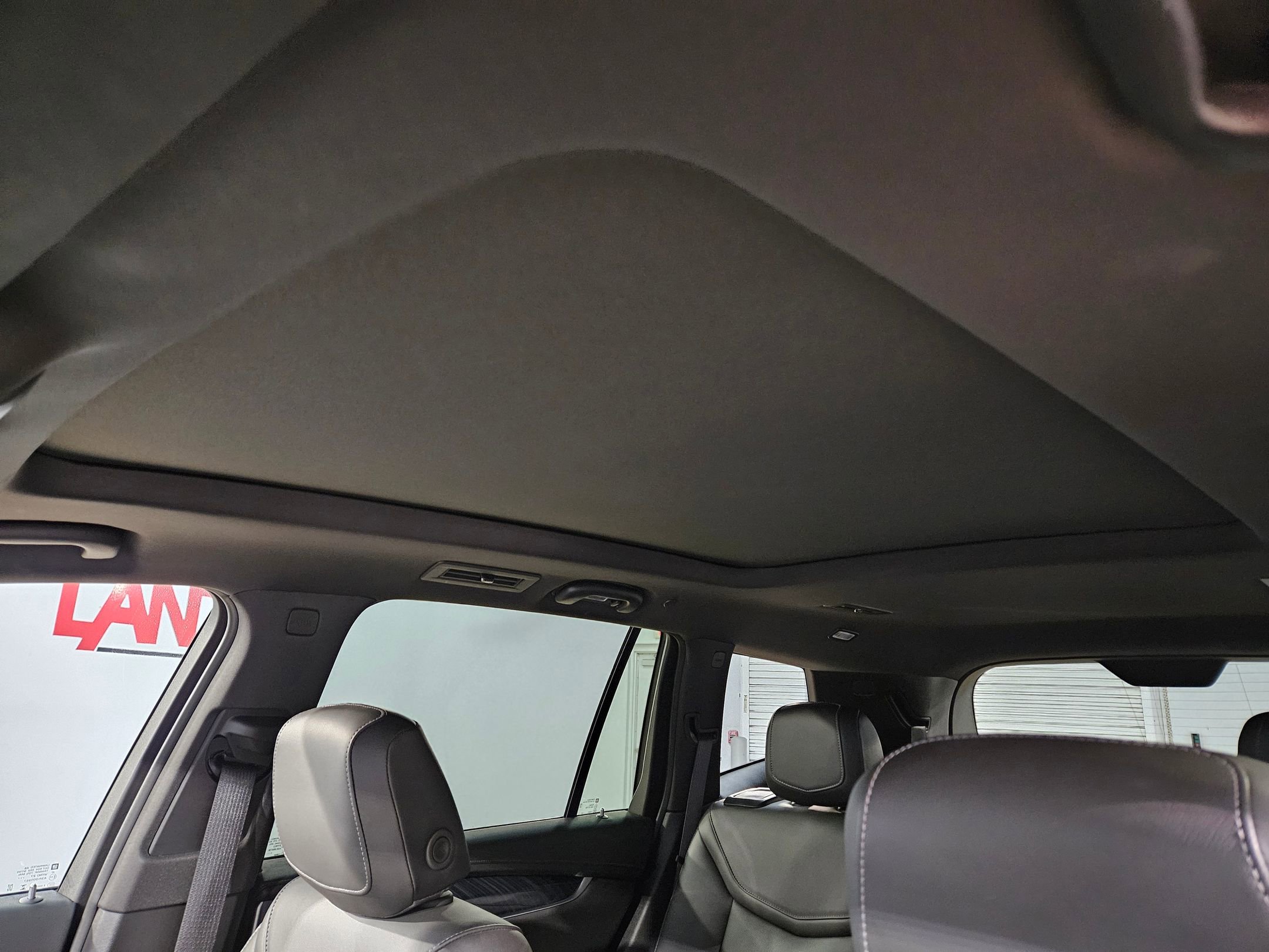 Used 2025 Cadillac XT6 Premium Luxury image 25