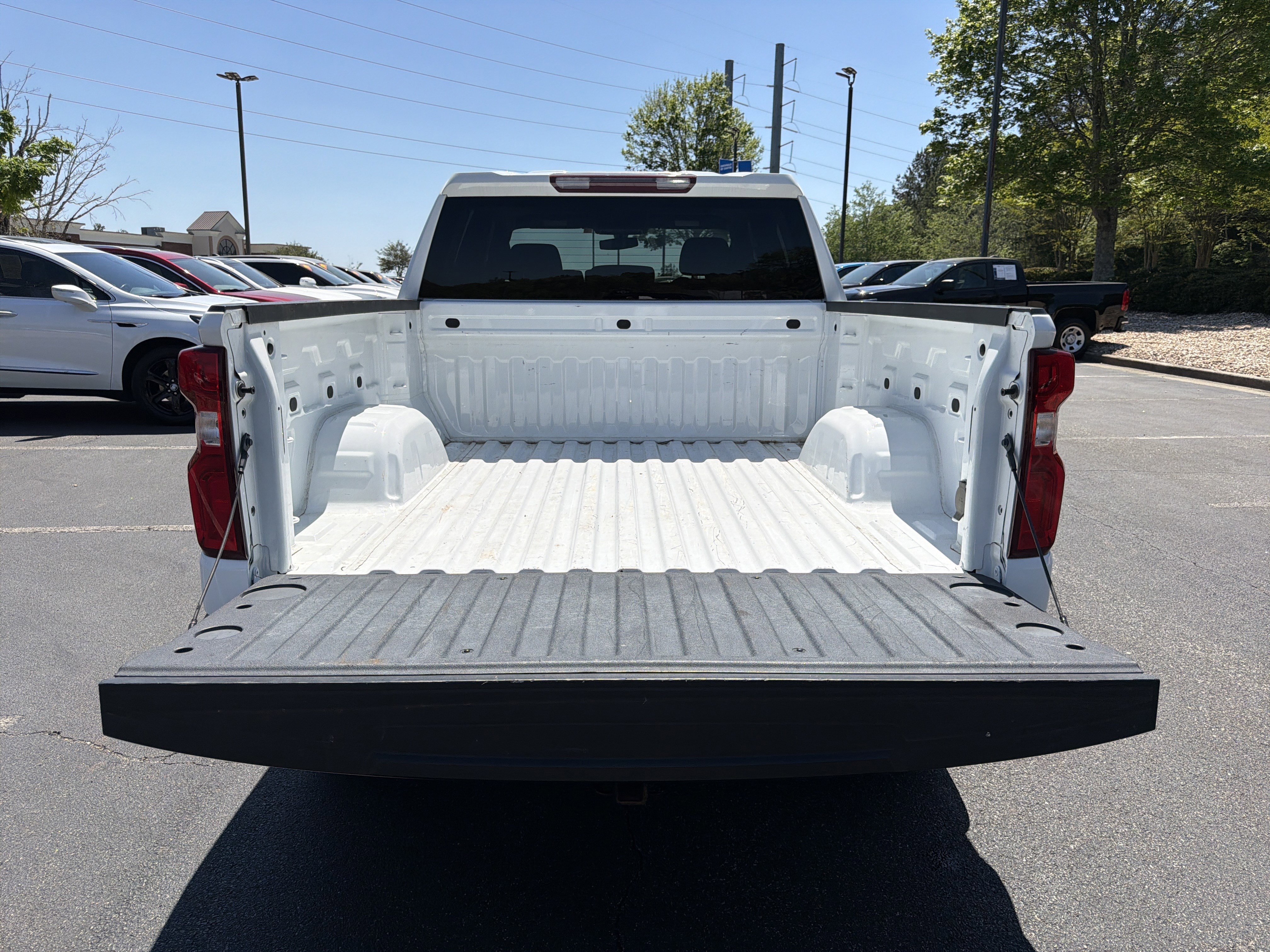 Used 2022 Chevrolet Silverado 1500 Custom w/ LPO, Dark Essentials Package RWD image 18