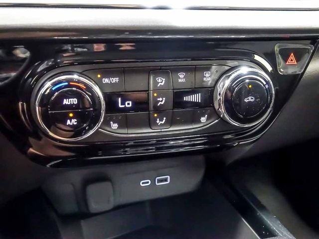 New 2026 Chevrolet Trax ACTIV w/ Driver Confidence Package FWD image 17