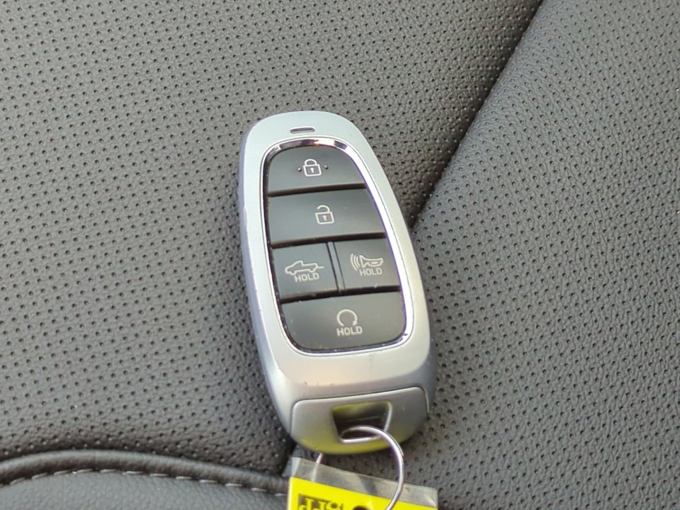 Certified 2024 Hyundai Santa Cruz Night image 34