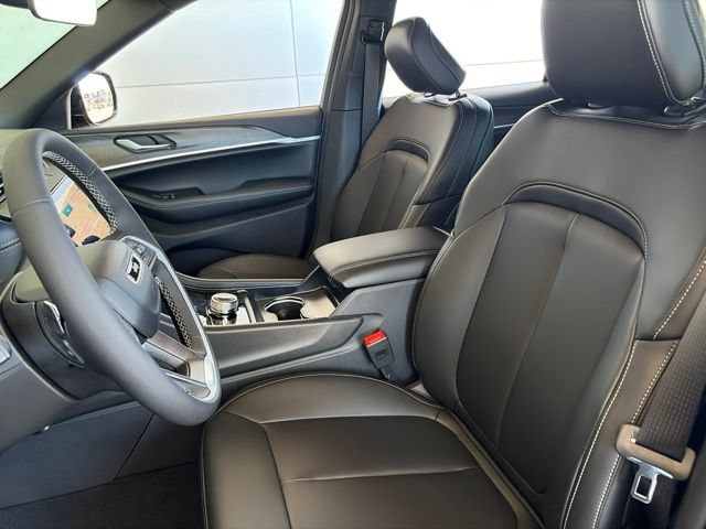 New 2026 Jeep Grand Cherokee L Limited w/ Limited Altitude Package AWD/4WD image 15