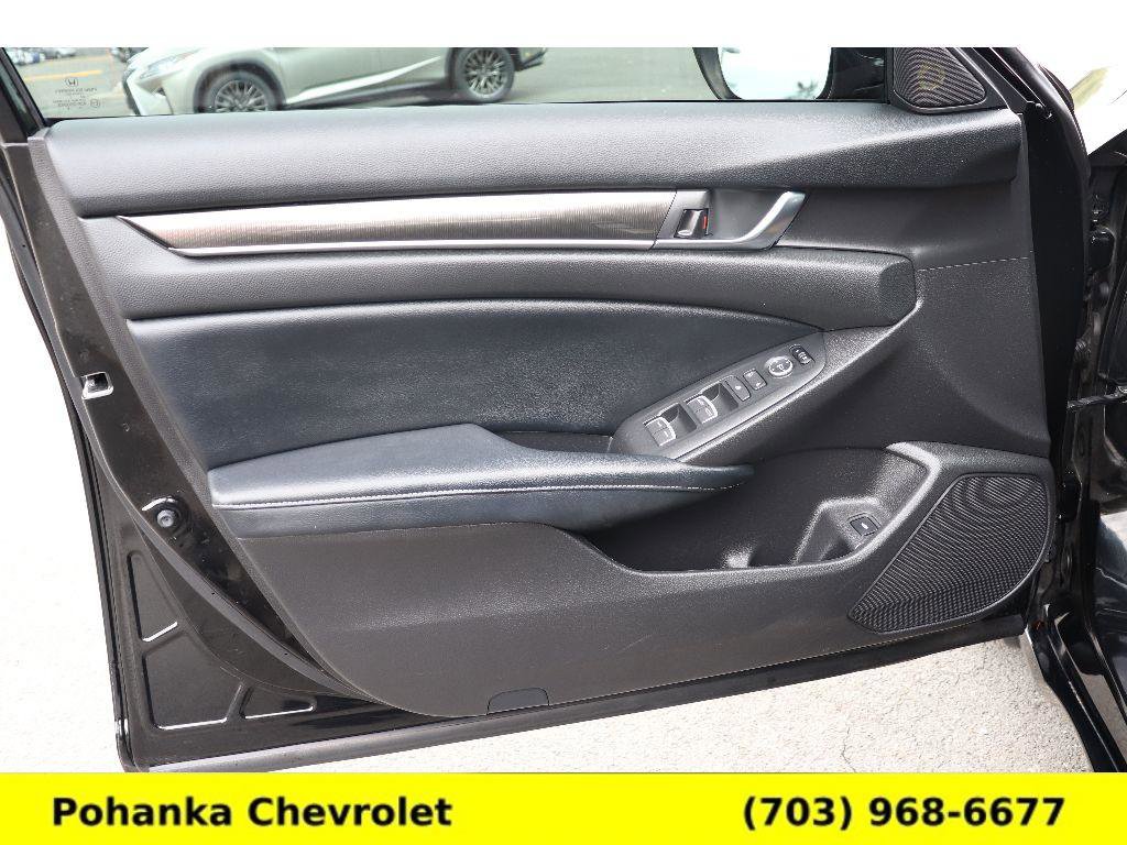 Used 2018 Honda Accord Sport image 24