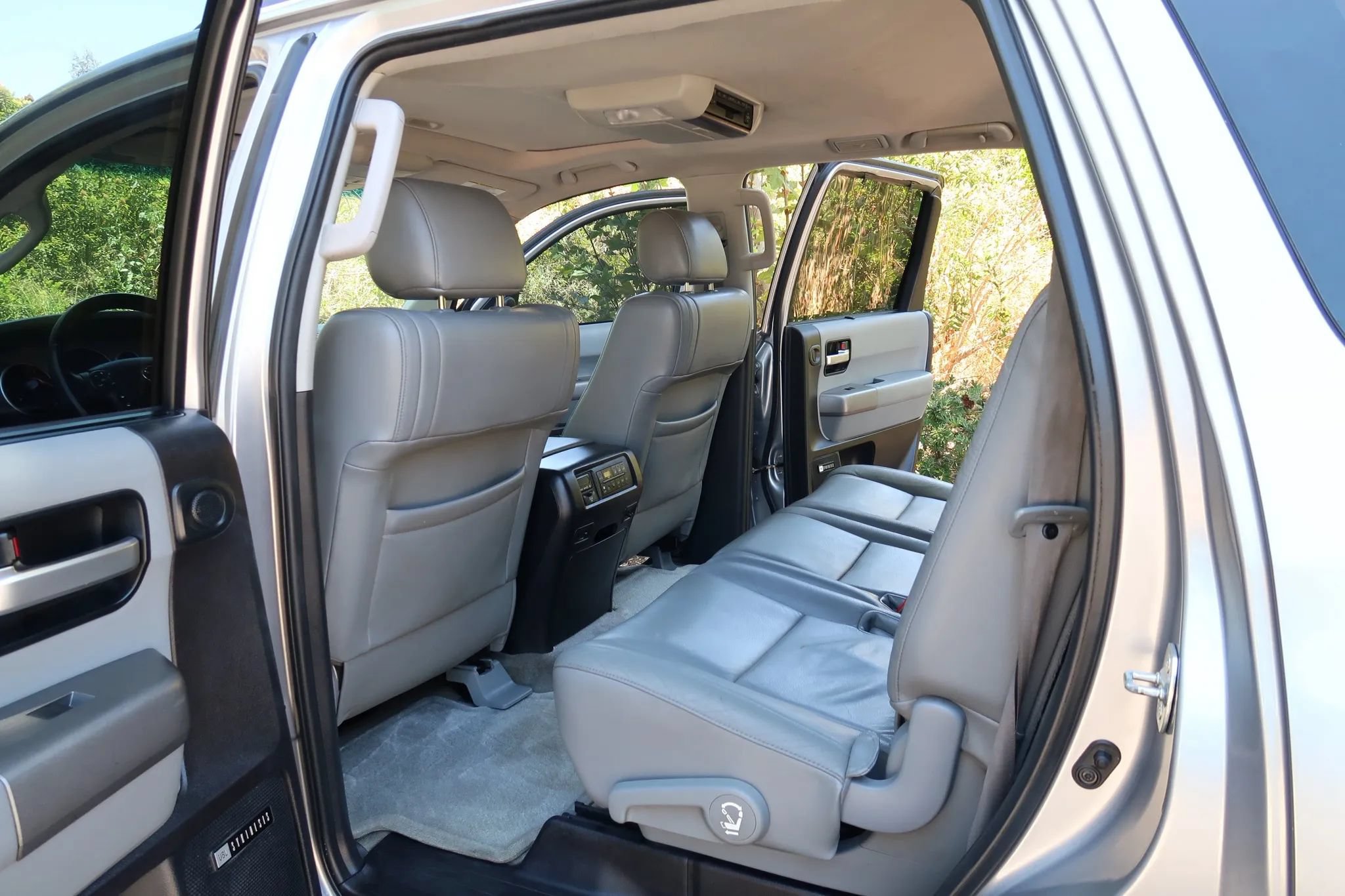 Used 2010 Toyota Sequoia Limited RWD image 14
